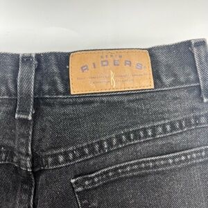 Riders Women’s vintage high rise Straight Leg Jeans - Black